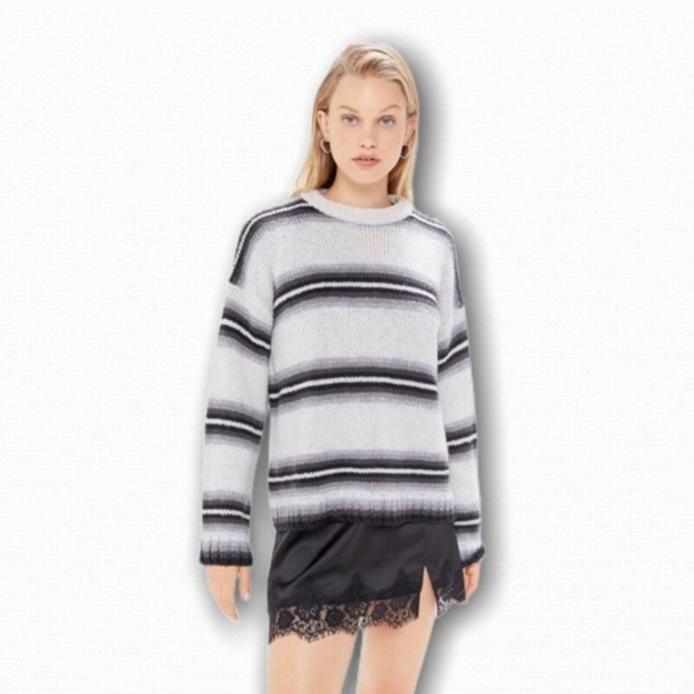 Urban Outfitters Striped Sweater Medium